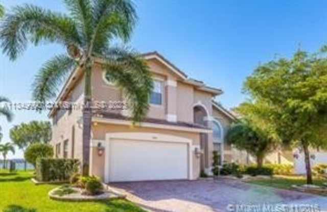 17446 SW 48th St
