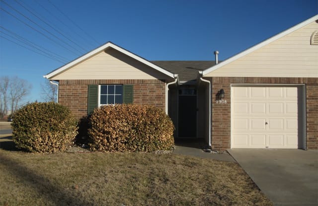 2908 Russel Court - 2908 Russel Ct, Manhattan, KS 66502