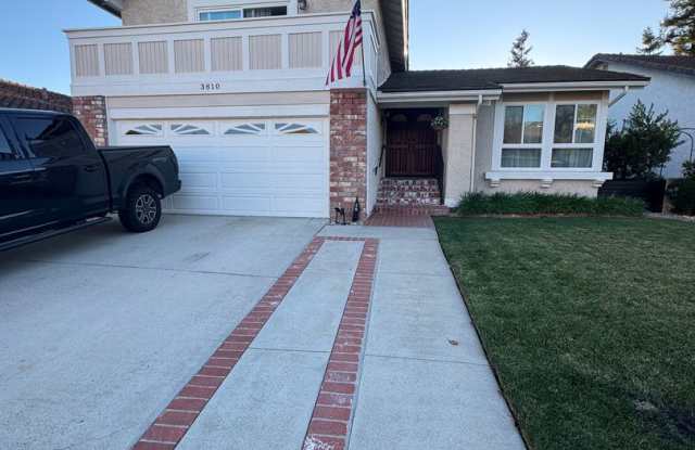 Photo of Charming Cul de Sac Home with Spacious Yard and Renovated Interior