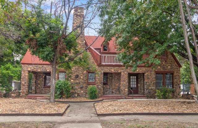 1618 W KINGS HWY unit: 1618