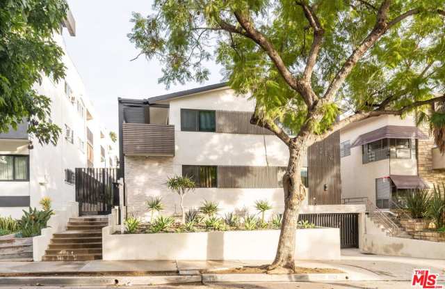 1262 North Sweetzer Avenue