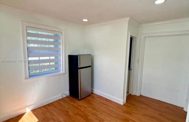 Photo of 5001 SW 113th Ct