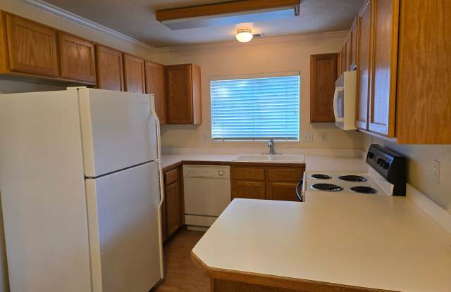 Beautiful Orem 2 bedroom condo