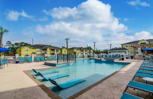 Photo of Grand Biscayne Apartments