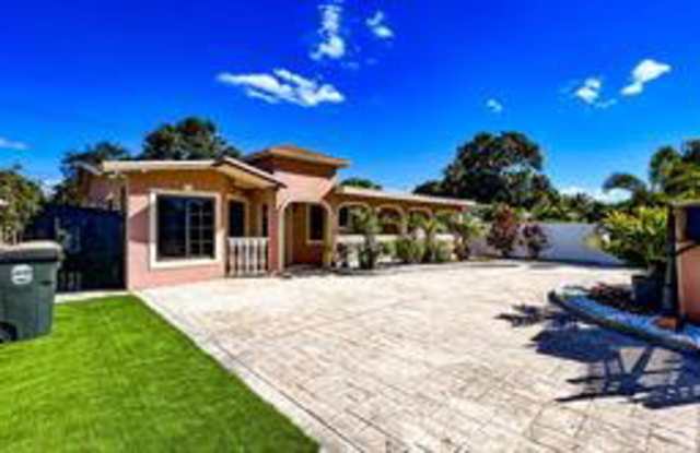 12255 Northwest Miami Court
