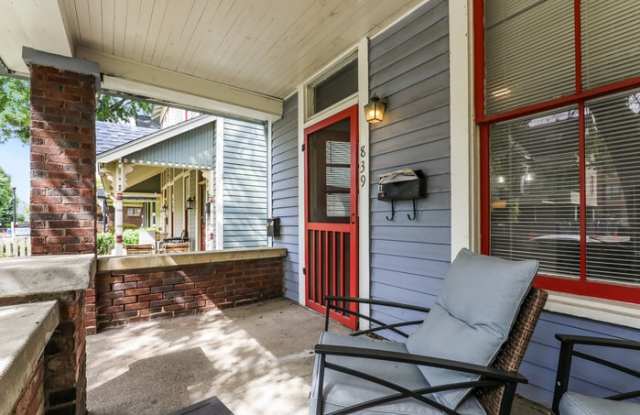 839 North Park Avenue