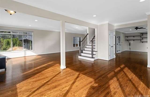 171 E. Frank E FRANK Street