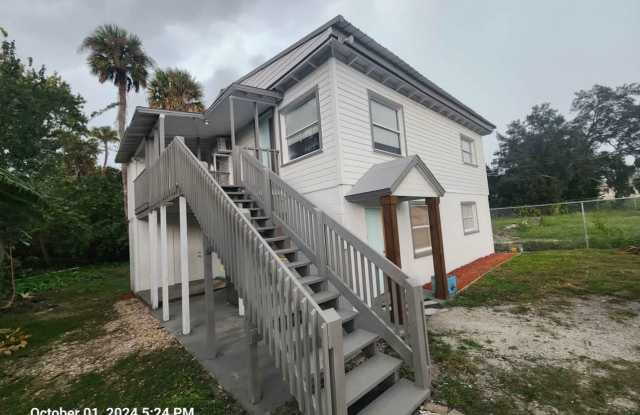 615 Clearlake Road #C