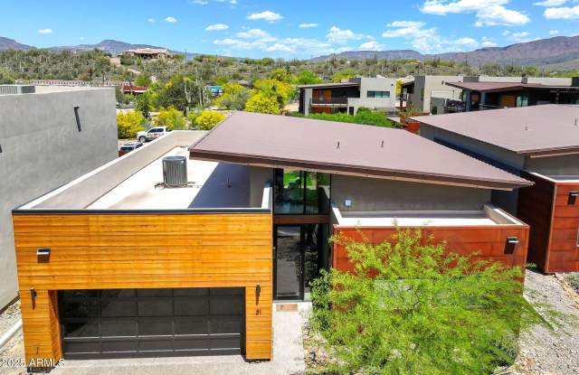 6525 E Cave Creek Road unit: 31