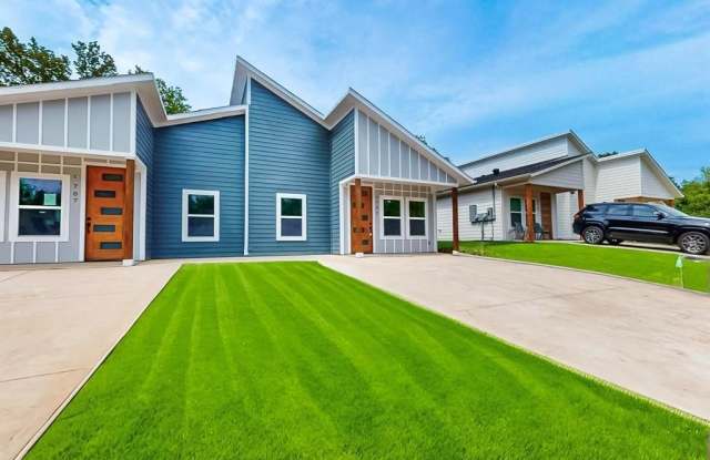 Photo of 707 Fuller Street