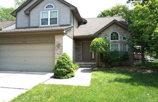 23244 POTOMAC Circle - 23244 Potomac Circle, Farmington Hills, MI 48335