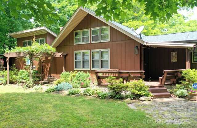 Photo of 227 Cool Springs Rd