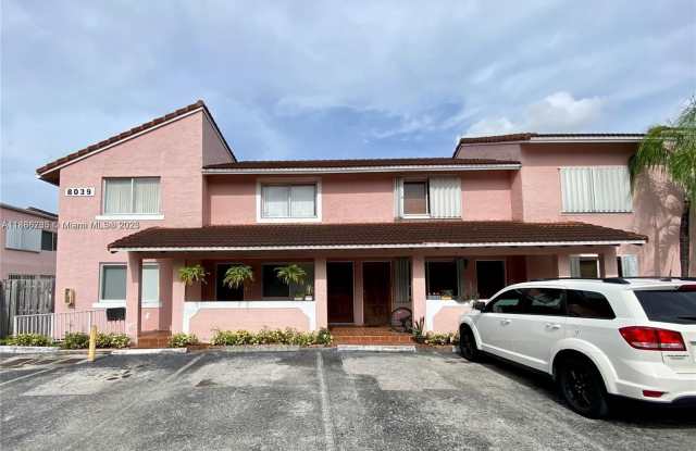 Photo of 8039 Lake Dr