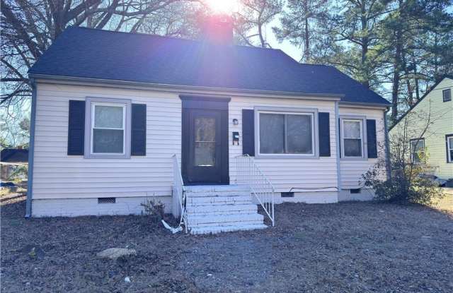 307 Hawthorne Drive