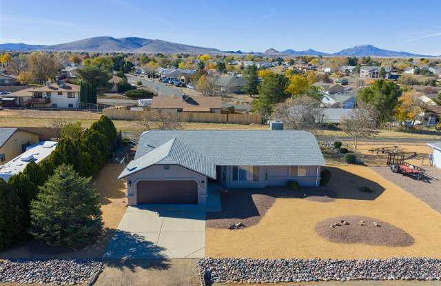 Photo of 3 bed, 2 bath home in Prescott Valley