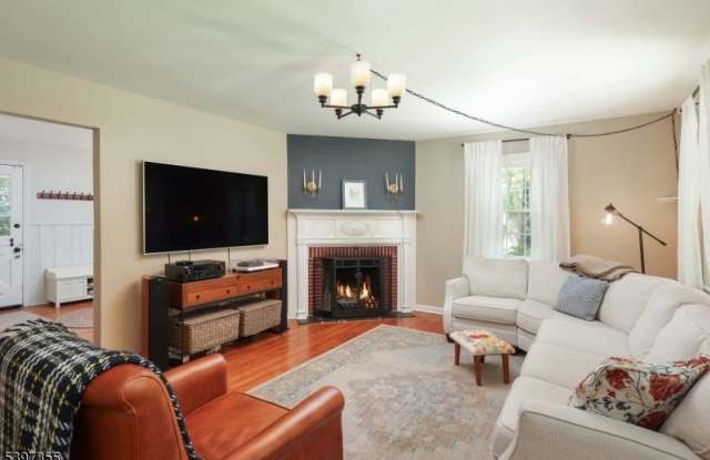 Photo of 924 Maurice Ave