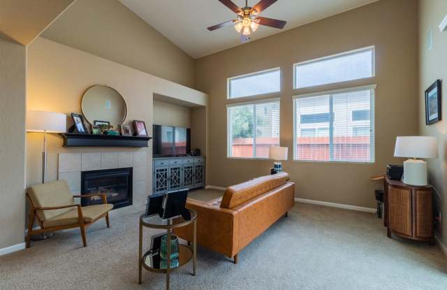 Immaculate Hanford 3/2.5