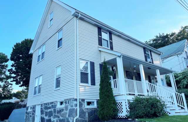 24 Hill Ave