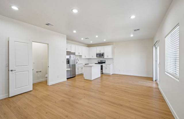 Stone View on 7th Townhomes