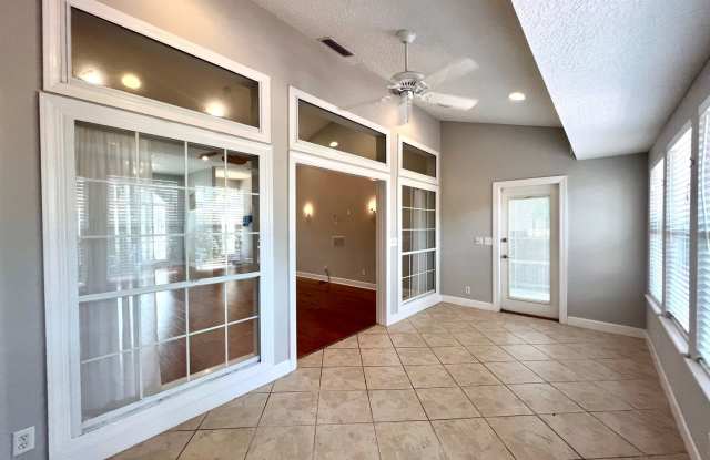 184 Summerfield Drive Ponte Vedra Beach, FL 32082-2639