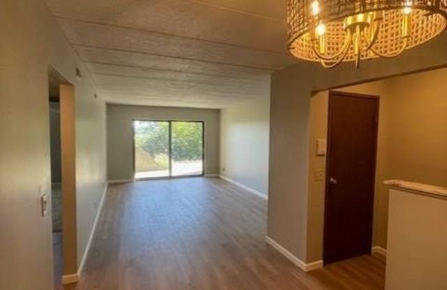 454 Grand Avenue unit: 1