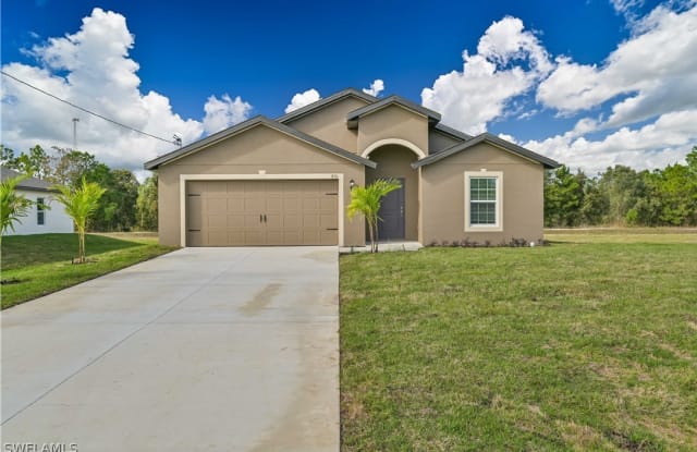 189 Blackstone Drive - 189 Blackstone Drive, Lehigh Acres, FL 33913