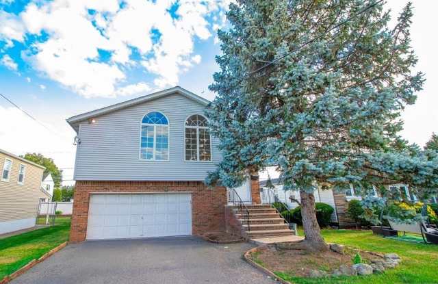 Photo of 6 Donor Avenue