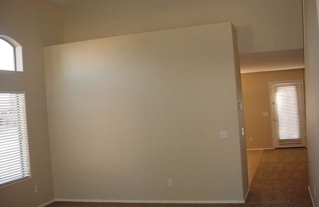 41735 West Sunland Drive