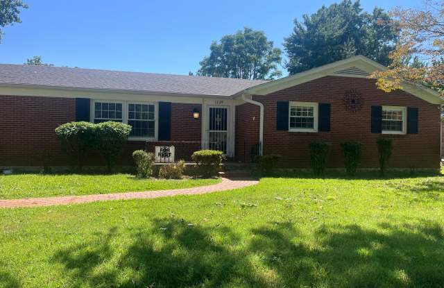 Photo of 3 bed 2 bath brick home in Potter Gray