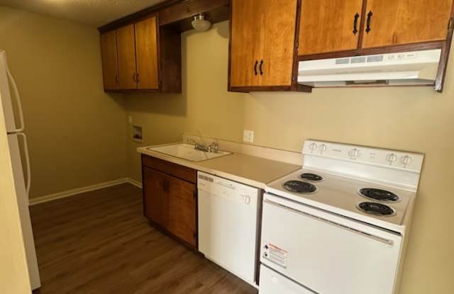 105-M Country Club Drive