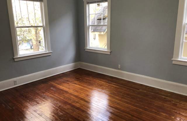 532 East Park AvenueRoom 3