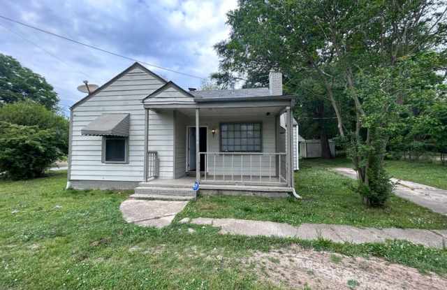 1753 Cherry Ave