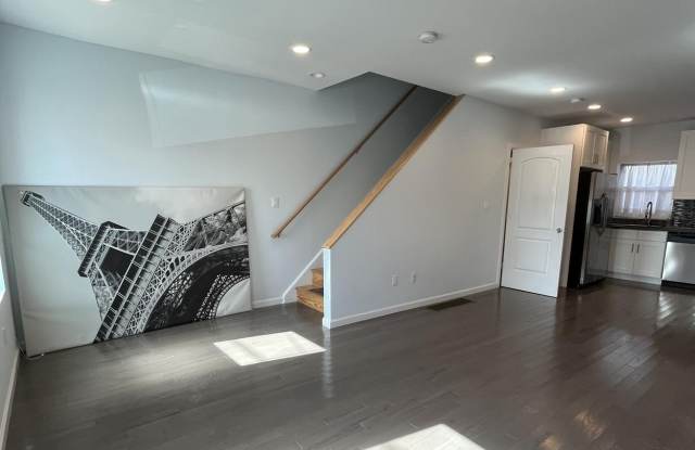 115 W ALLEN STREET