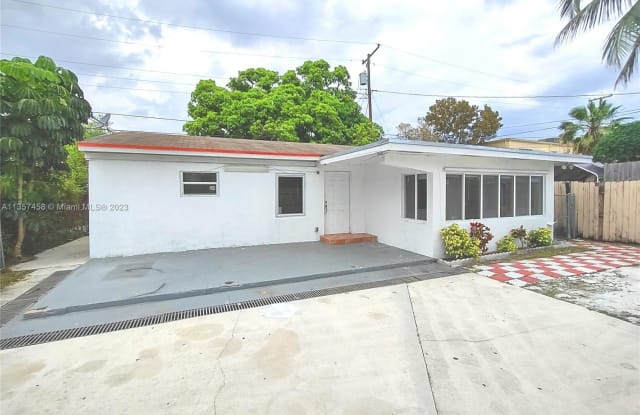 351 E 17th St - 351 East 17th Street, Hialeah, FL 33010