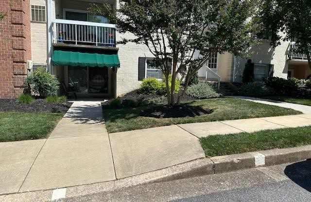 3 GURTEEN CT #101