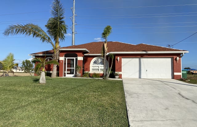 703 El Dorado Boulevard North - 703 El Dorado Boulevard North, Cape Coral, FL 33993