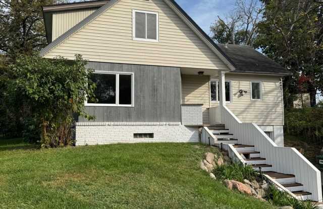 Photo of Charming 3BR House in Medina