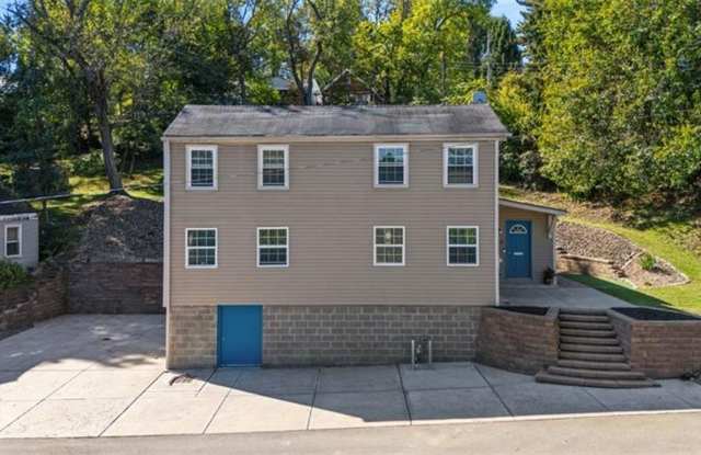 3-Bedroom Home in Carrick on Private Street