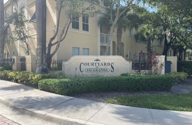 160 Jacaranda Country Club Dr