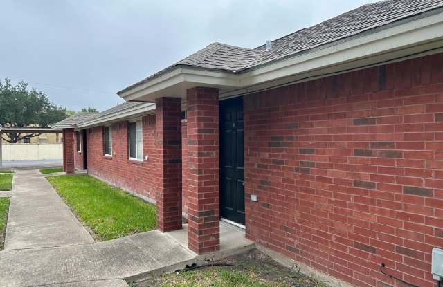 1010 Lexington Circle - 1