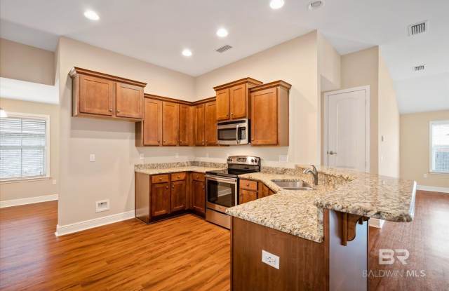 405 Ellington Avenue