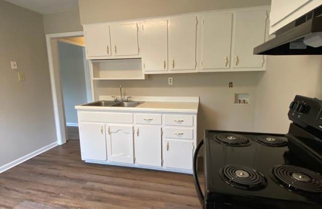 8230 Cedarbrook, Southaven MS 38671