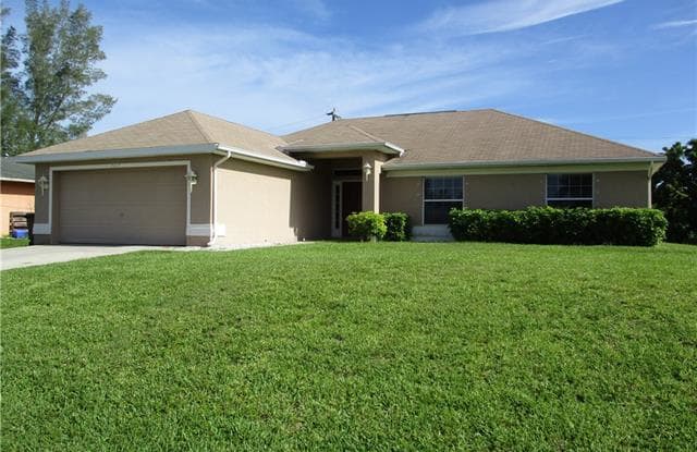 707 SW 22nd ST - 707 Southwest 22nd Street, Cape Coral, FL 33991