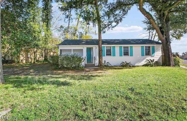 5463 Marcia Circle