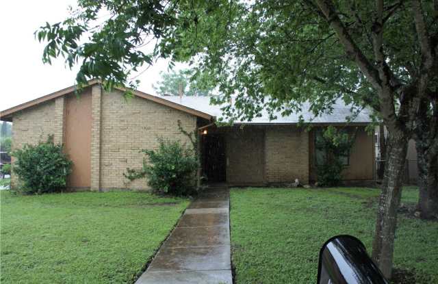 Photo of Room in 3 Bedroom Home at Southwest Dr