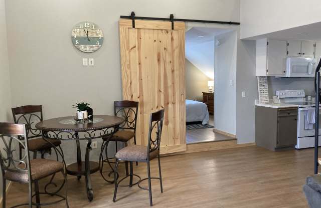 323 1st Street East - 1/2