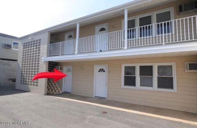 1804 Grand Central Avenue unit: 201