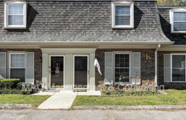 Photo of 1010 Country Club Road