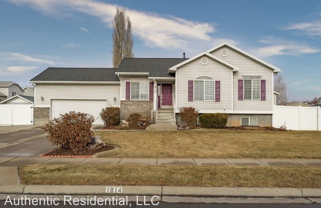 1814 W 2175 S - 1814 West 2175 South, Syracuse, UT 84075