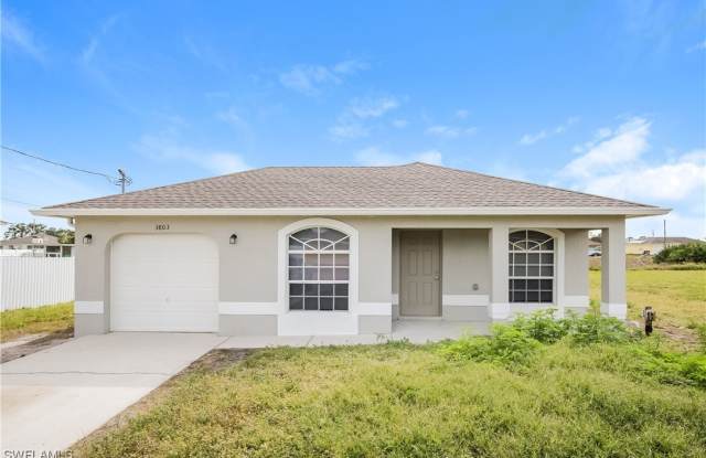 3803 2nd Street SW - 3803 2nd Street Southwest, Lehigh Acres, FL 33976